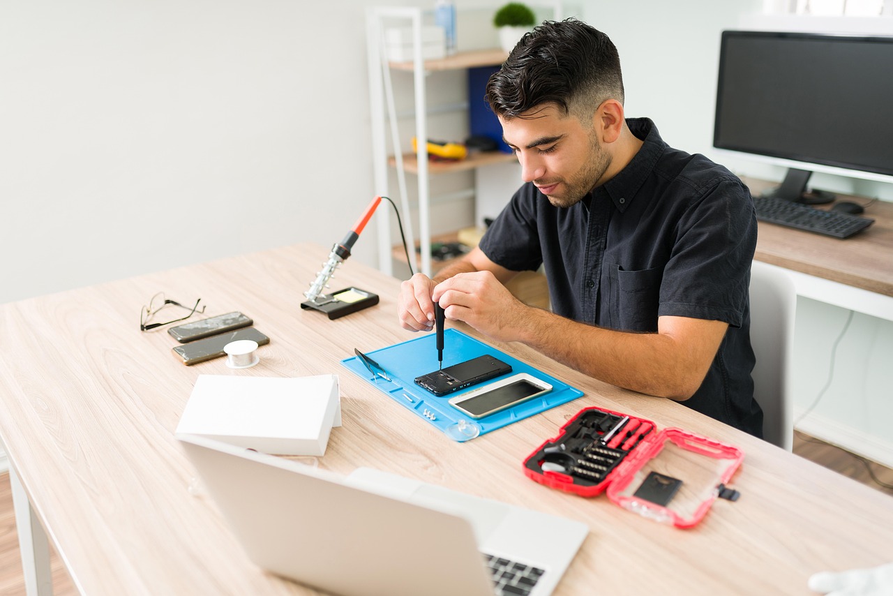 Fone Fixer Hero